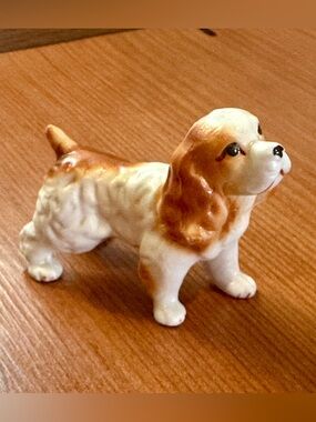 Vintage Miniature Ceramic Cocker Spaniel Dog Figurine - Brown & White 2" Tall